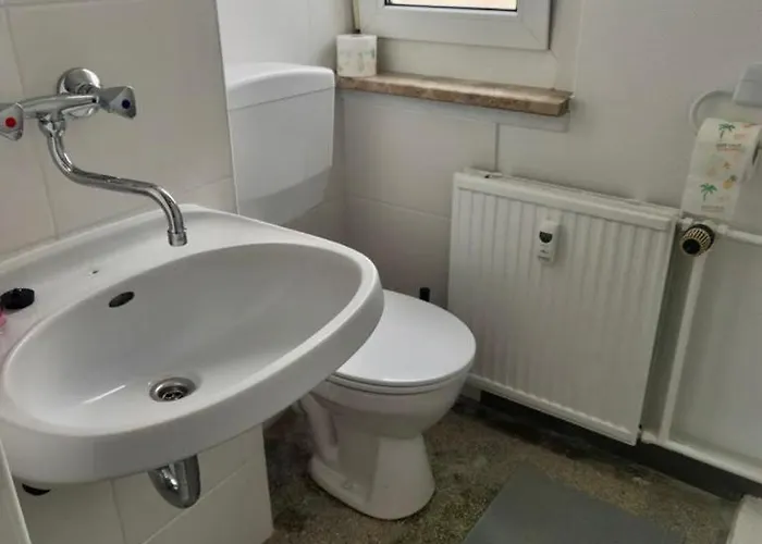 شقة 5 Betten Monteurwohnung In