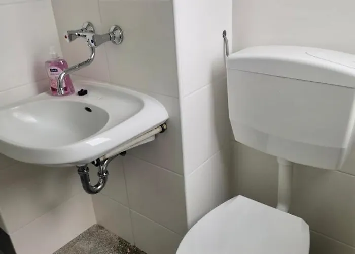 5 Betten Monteurwohnung In *